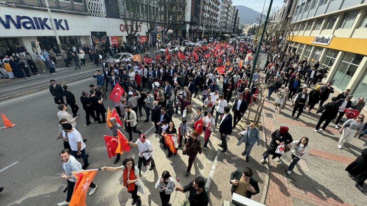 AK Parti Genel Başkanvekili Ala, Bursa'da "Sevgi Yürüyüşü"ne katıldı: