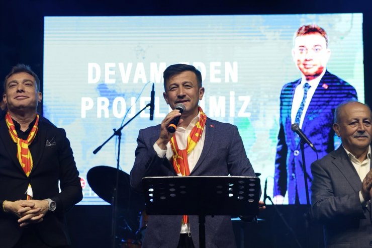 Cumhur İttifakı İzmir Büyükşehir Belediye Başkan adayı Dağ, Bayındır mitinginde konuştu: