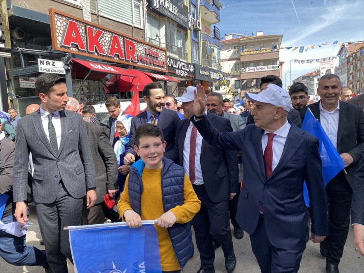 Cumhur İttifakı'nın ABB Başkan adayı Altınok, Çubuk'ta "Sevgi Yürüyüşü"ne katıldı