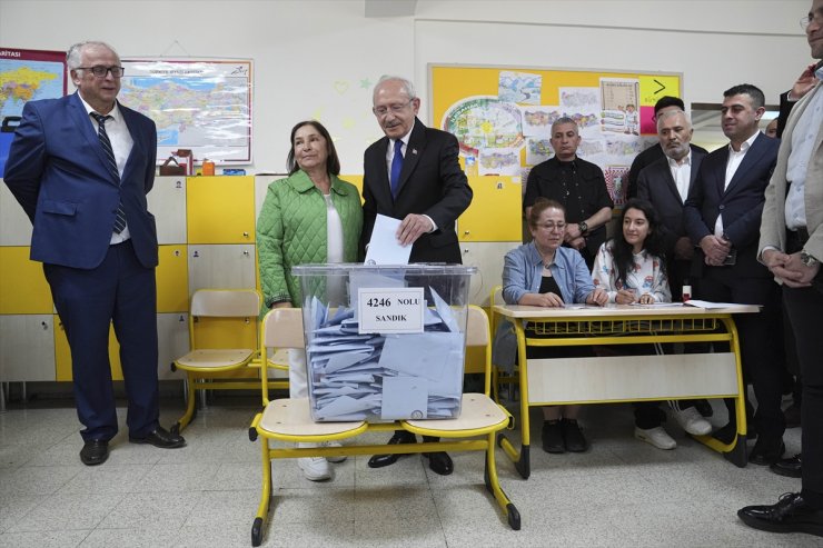 Eski CHP Genel Başkanı Kılıçdaroğlu, oyunu kullandı: