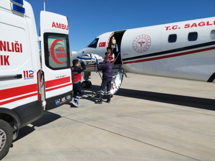 Mardin'de böbrek rahatsızlığı bulunan bebek ambulans uçakla Ankara'ya sevk edildi