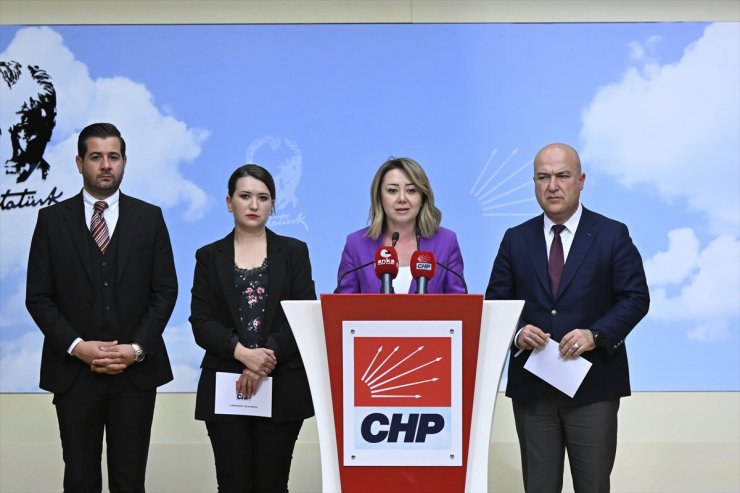 CHP'li yöneticiler Hatay'daki seçim sonuçlarına itirazlara ilişkin basın toplantısı düzenledi