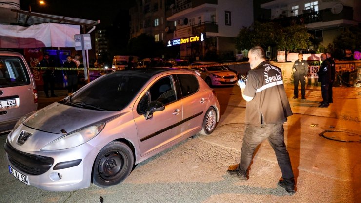 Adana'da silahlı saldırıya uğrayan kadın yaralandı