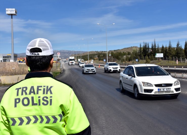 "Kilit kavşak" Kırıkkale'de bayram öncesi trafik yoğunluğu arttı