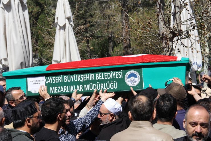 Somali'deki bombalı saldırıda hayatını kaybeden Abdurrahim Yörük'ün cenazesi toprağa verildi