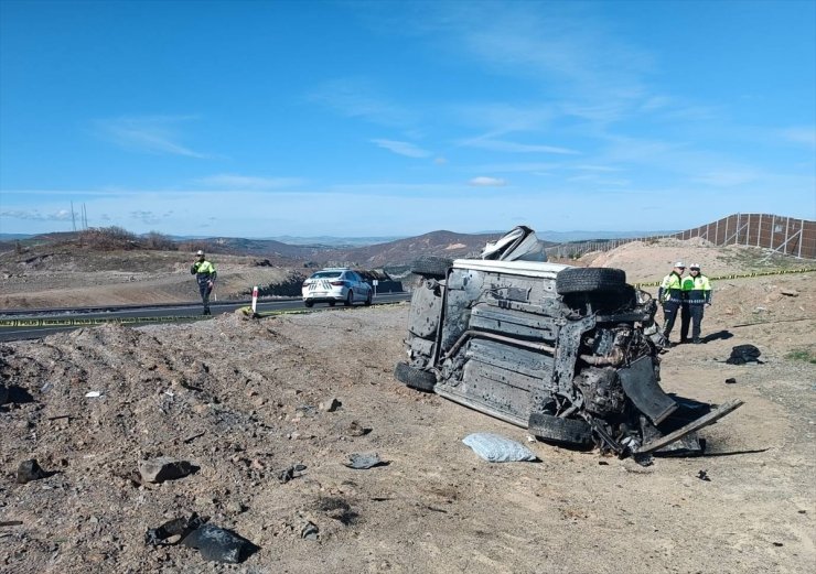 Yozgat'ta şarampole devrilen otomobildeki 1 kişi öldü, 2 kişi yaralandı