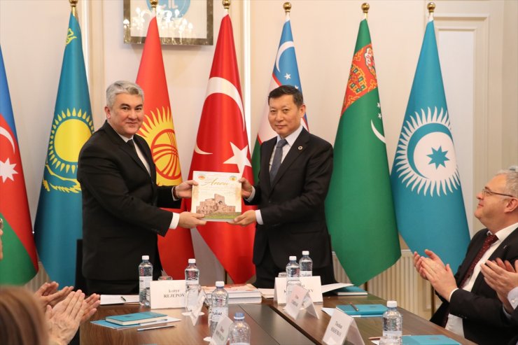 Kazakistan'da "2024 Türk Dünyası Kültür Başkenti" Anev'in tarihini anlatan kitap tanıtıldı