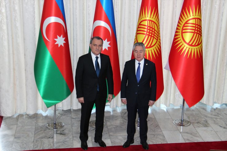 Kırgızistan Dışişleri Bakanı Kulubayev, Azeri mevkidaşı Bayramov ile Bişkek'te görüştü