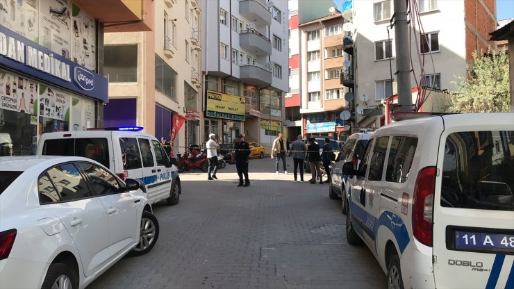 Bilecik'te 5'inci kattan düşen kişi hayatını kaybetti