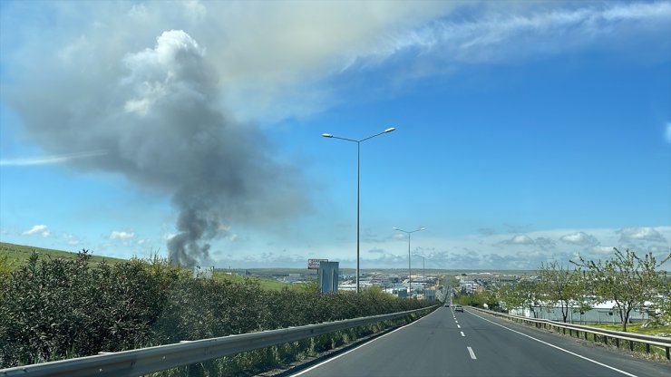 Şanlıurfa'da tekstil fabrikasında yangın çıktı