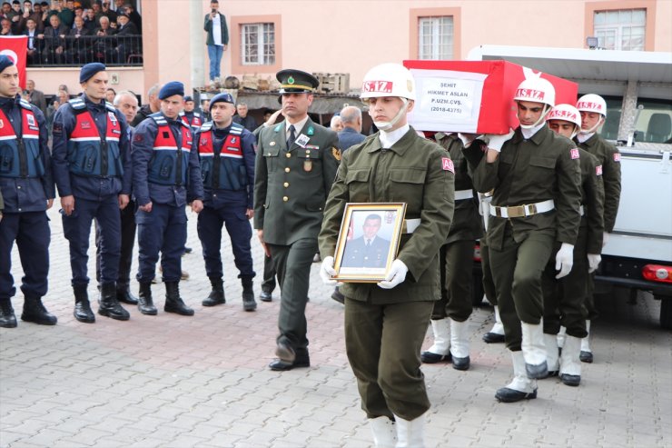 Şehit Piyade Uzman Çavuş Hikmet Aslan, Niğde'de son yolculuğuna uğurlandı