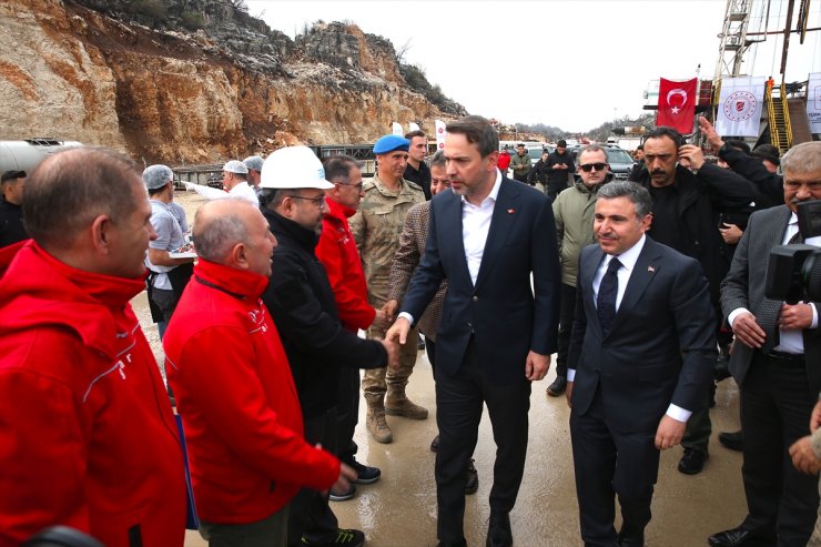 Bakan Bayraktar: "Gabar'da 40 bin varil günlük üretimi geçmiş bulunuyoruz"