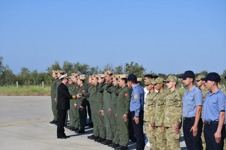 Deniz Kuvvetleri Komutanı Oramiral Tatlıoğlu Muğla'da Mehmetçikle bayramlaştı