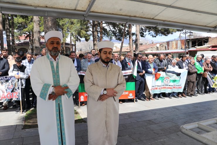 İsrail saldırılarında hayatını kaybedenler için Erzurum ve Erzincan'da gıyabi cenaze namazı