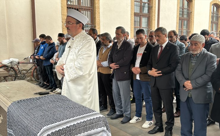 İsrail saldırılarında hayatını kaybedenler için Sakarya ve Kocaeli'de gıyabi cenaze namazı kılındı