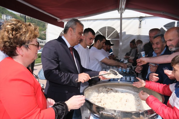 Kastamonu'da "asırlık bayram pilavı" geleneği yaşatıldı