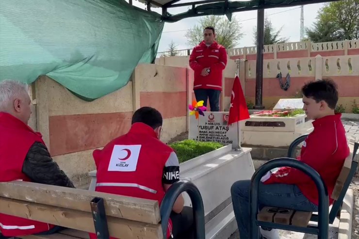 Türk Kızılay şehit astsubay Ataş'ın vasiyeti üzerine lösemili kardeşlere destek olacak