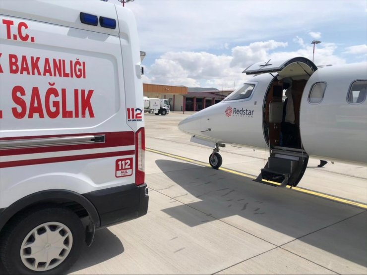 Van'da kalp yetmezliği olan bebek, ambulans uçakla İstanbul'a sevk edildi