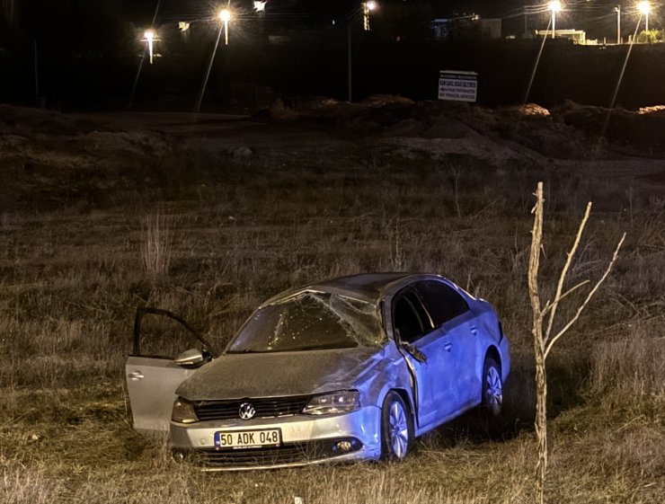 Nevşehir'de tarlaya devrilen otomobildeki kişi öldü