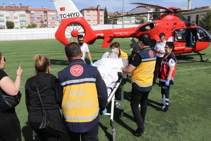 KOAH hastası ambulans helikopterle Burdur'dan Ankara'ya nakledildi