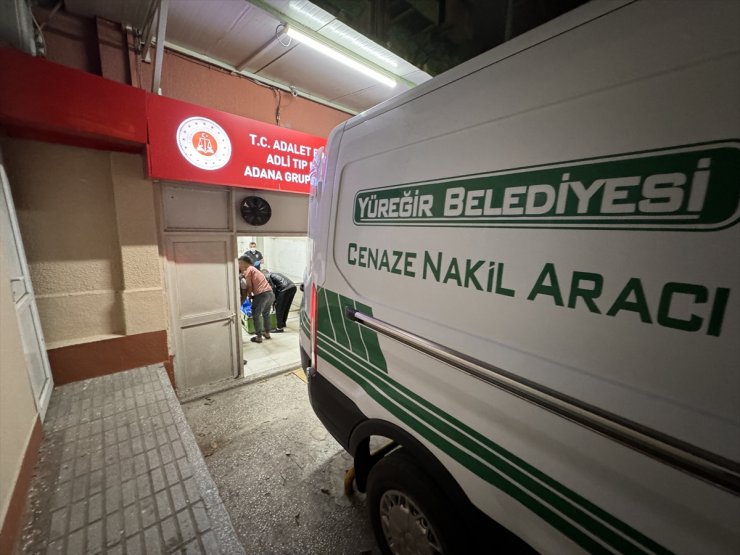 GÜNCELLEME - Adana'da elektrikli bisikletten düşen hamile kadın otobüsün altında kalarak öldü