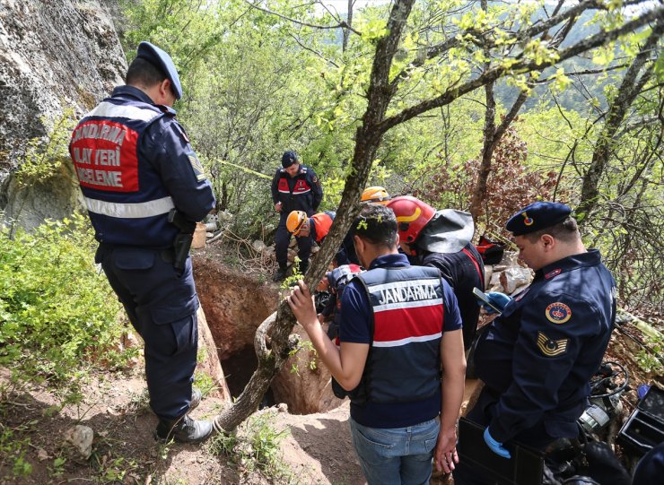 GÜNCELLEME - Bursa'da define aramak için mağaraya giren 3 kişi hayatını kaybetti