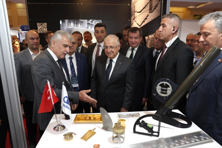 Milli Savunma Bakanı Güler, "Savunma ve Havacılıkta Endüstriyel İşbirliği Günleri"ne katıldı