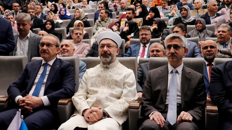 Diyanet İşleri Başkanı Erbaş, Kocaeli'de hafızlık icazet törenine katıldı