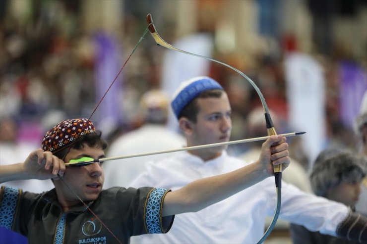 Geleneksel Türk Okçuluk Minikler, Yıldızlar ve Gençler Salon Türkiye Şampiyonası Samsun'da başladı