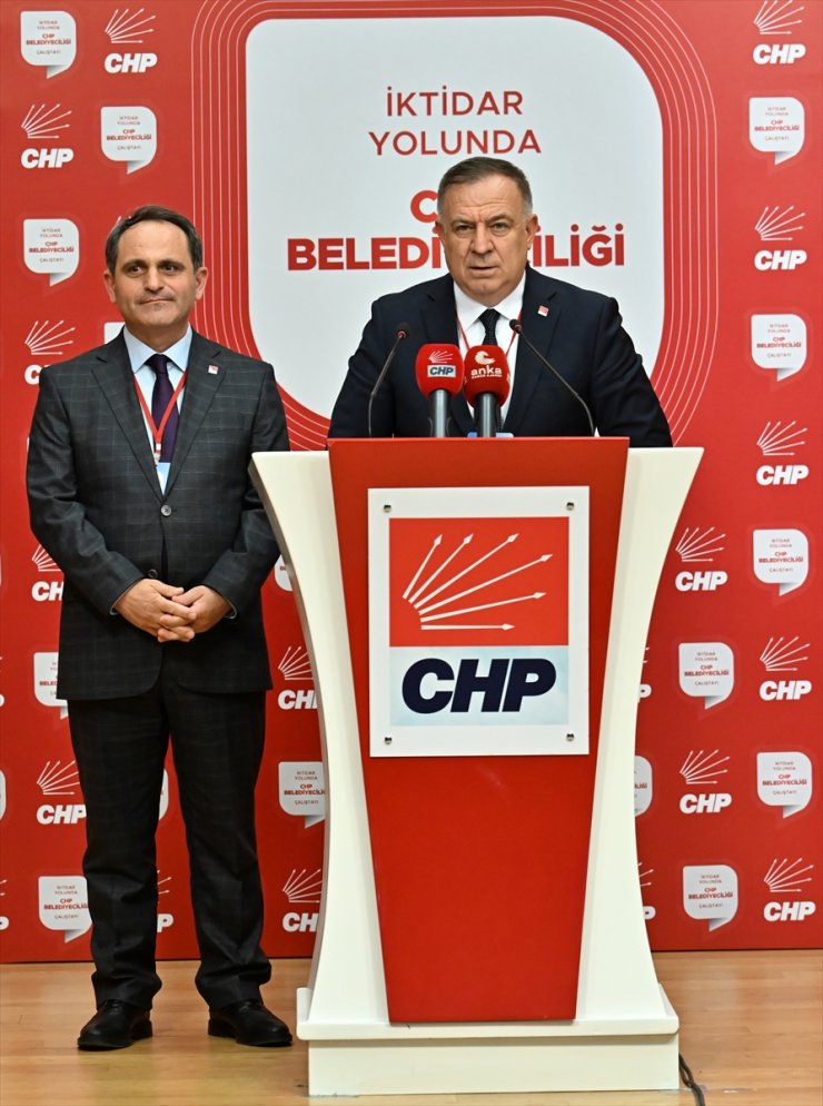 CHP Genel Başkan Yardımcısı Zeybek, basın toplantısı düzenledi: