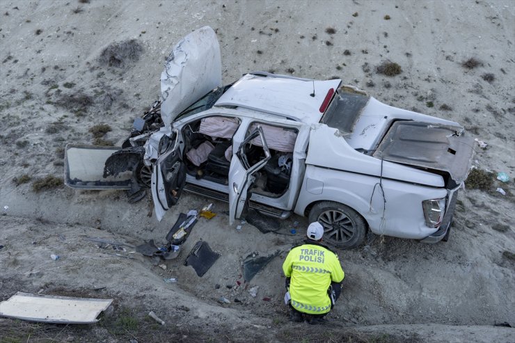Erzurum'da otomobille pikabın çarpıştığı kazada 1 çocuk öldü, 6 kişi yaralandı