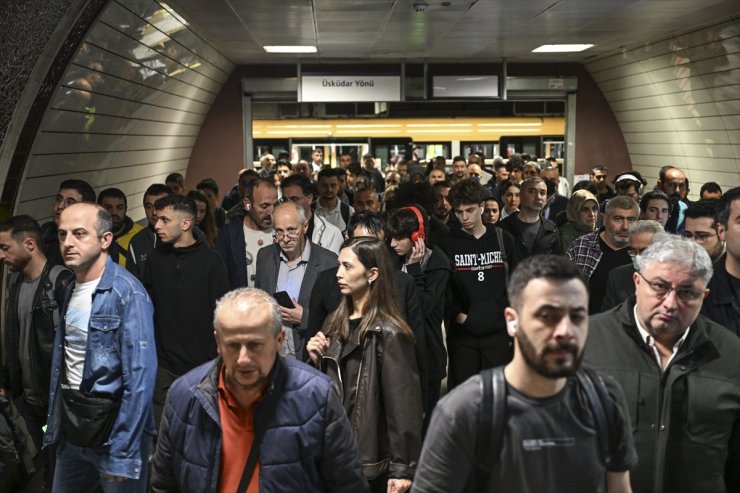 GÜNCELLEME - Üsküdar-Samandıra Metro Hattı'nda seferleri aksatan "temas" 60 saattir giderilemedi