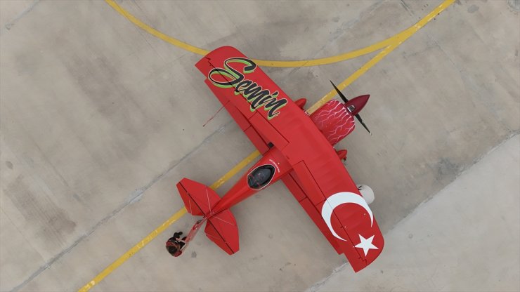 Akrobasi pilotu Semin Öztürk Şener öncülüğünde kadın hava gösteri ekibi kurulacak
