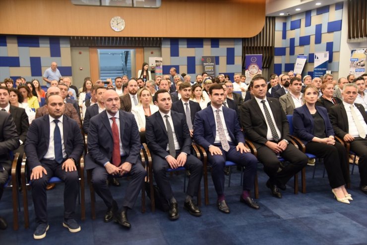 İzmir'deki Türkiye-Azerbaycan iş zirvesinde 227 görüşme yapıldı