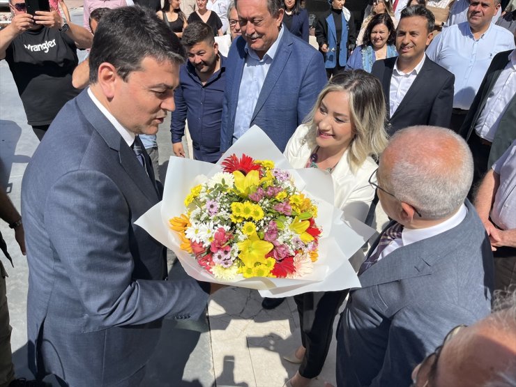 Demokrat Parti Genel Başkanı Uysal, Antalya'da Kumluca Belediyesini ziyaret etti: