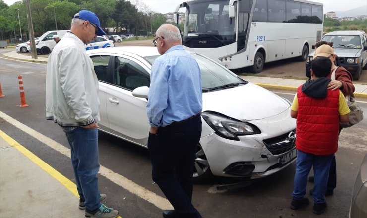 Kocaeli'de otomobilin çarptığı bebek arabasındaki 2 yaşındaki çocuk yaralandı