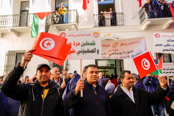 Tunus’ta işçi sendikası ülkedeki siyasi iklimden rahatsız