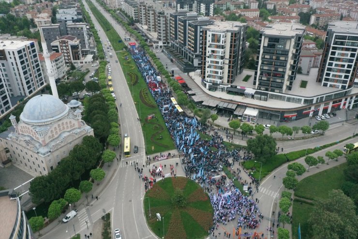 TÜRK-İŞ, 1 Mayıs Emek ve Dayanışma Günü'nü Bursa'da kutladı