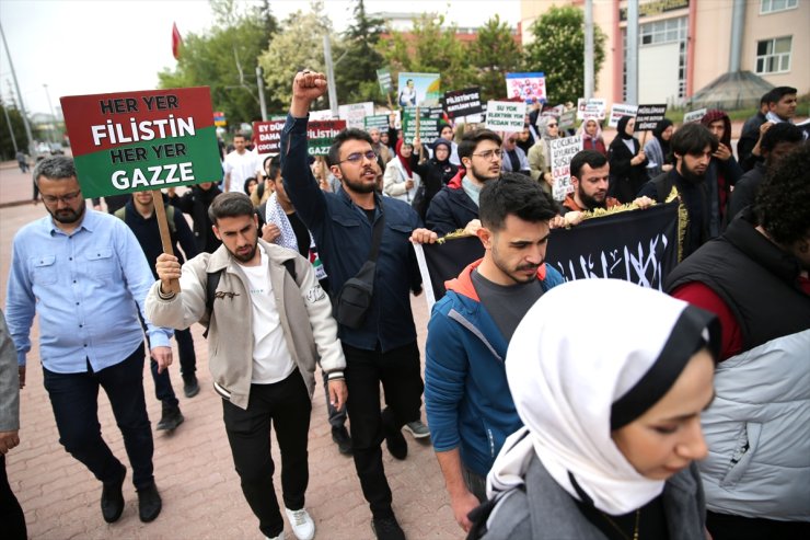 Konya'da üniversite öğrencileri ABD'deki Filistin eylemlerine destek verdi