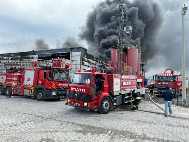 Aksaray'da atık yağ geri dönüşüm fabrikasında yangın