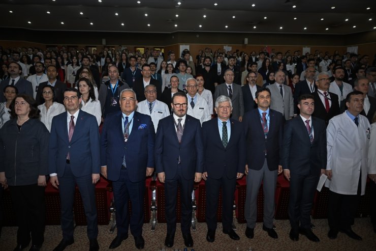 Ankara'da "Dr. Hikmet Boran Ulusal Tıp Öğrenci Kongresi" başladı