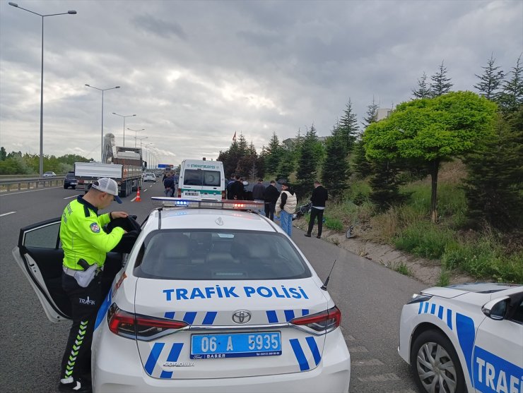 Ankara'da otomobille çarpışan motosikletin sürücüsü hayatını kaybetti