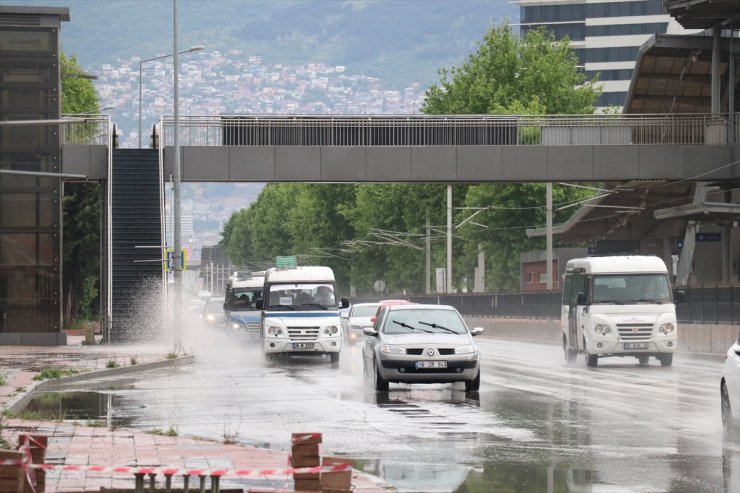 Bursa'da sağanak etkili oldu