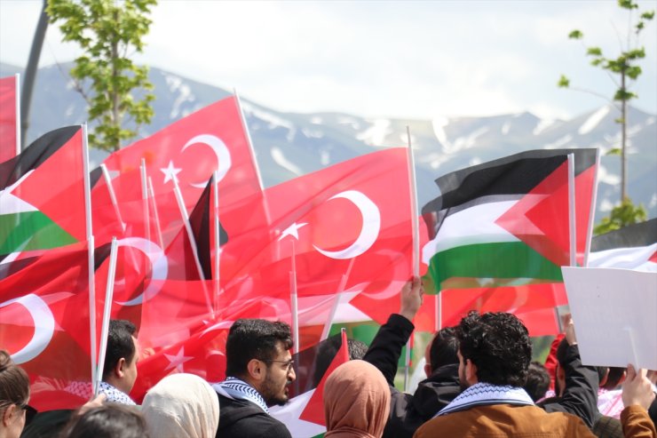 Erzurum Teknik Üniversitesi öğrencilerinden Filistin'e destek yürüyüşü