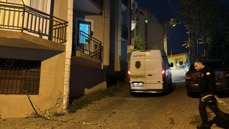 Kocaeli'de 5. kattaki evinin balkonundan düşen yaşlı kadın öldü