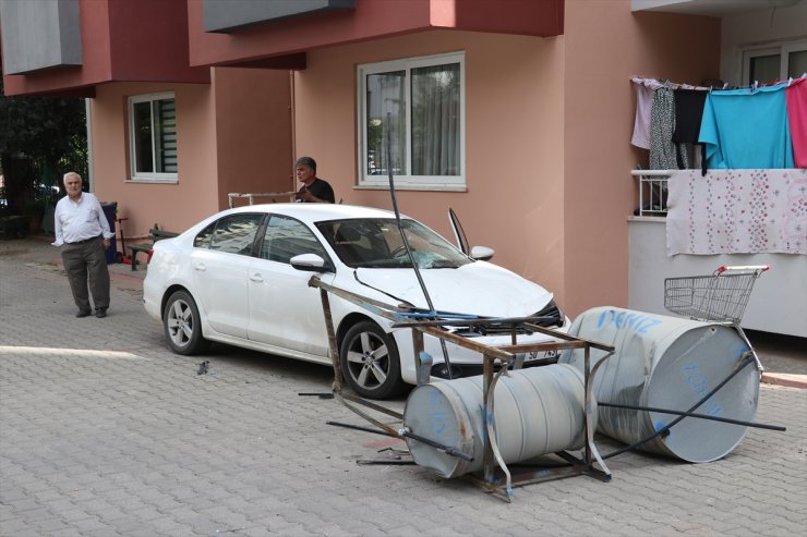 Adana ve Mersin'de kuvvetli rüzgar ve sağanak etkili oluyor