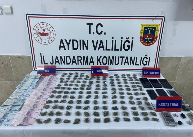 Aydın'da uyuşturucu ele geçirilen araçtaki 3 şüpheli tutuklandı