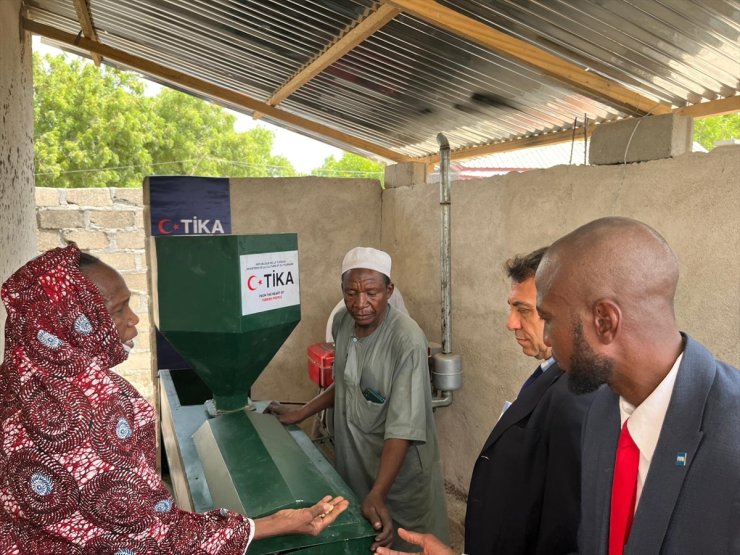 Kamerun’da TİKA’dan geleneksel neem yağı üretimine destek