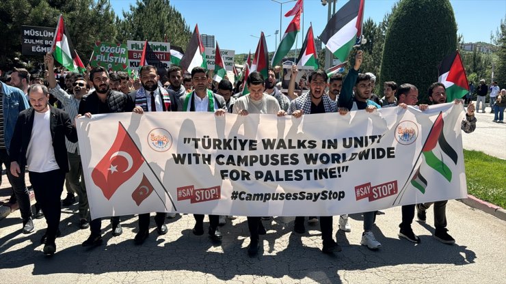 Karabük'te üniversite öğrencileri İsrail'in Gazze saldırılarına karşı yürüdü