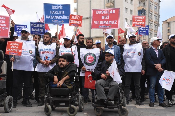 Van'da işten çıkarılan belediye çalışanları eylem yaptı